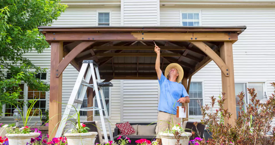 how-to-paint-a-pergola