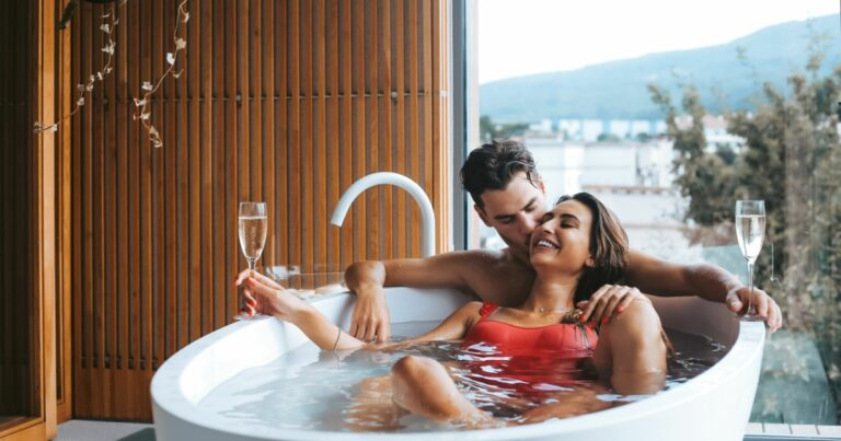 how-do-you-romance-in-a-hot-tub